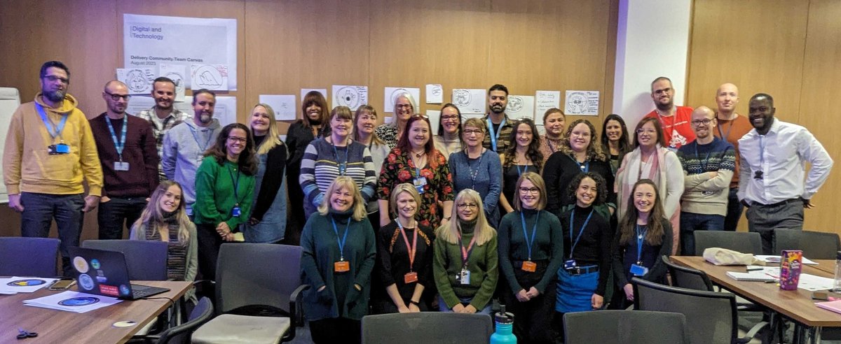 A few years ago there were a handful of delivery managers at <a href="/DfE_DigitalTech/">DfE Digital, Data and Technology</a>. Today there's a thriving community that supports each other and delivers for our users every day 🙌🏻 

DM profession away day @Jill_jillo 🔥