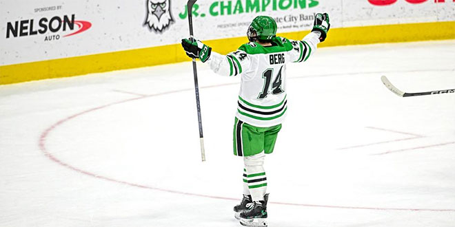 College Hockey News tweet media