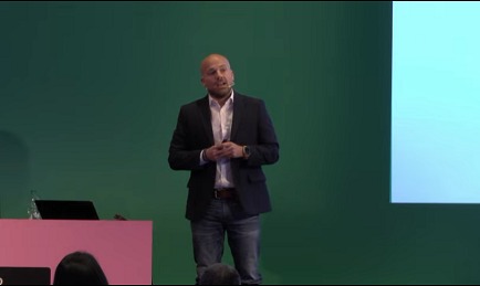 LorenaAlvarezP's tweet photo. Brillante la exposición de @emangare en la #GX30 
Planificiar y ejecutar una demo técnica/de producto.
Gracias por hacer de lo complejo algo simple. https://t.co/FDH0E0Mlah