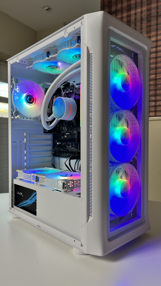 🎁Sorteando ya! Este PC Gaming Ahora en Twitch! 👉 twitch.tv/objetivo_gaming