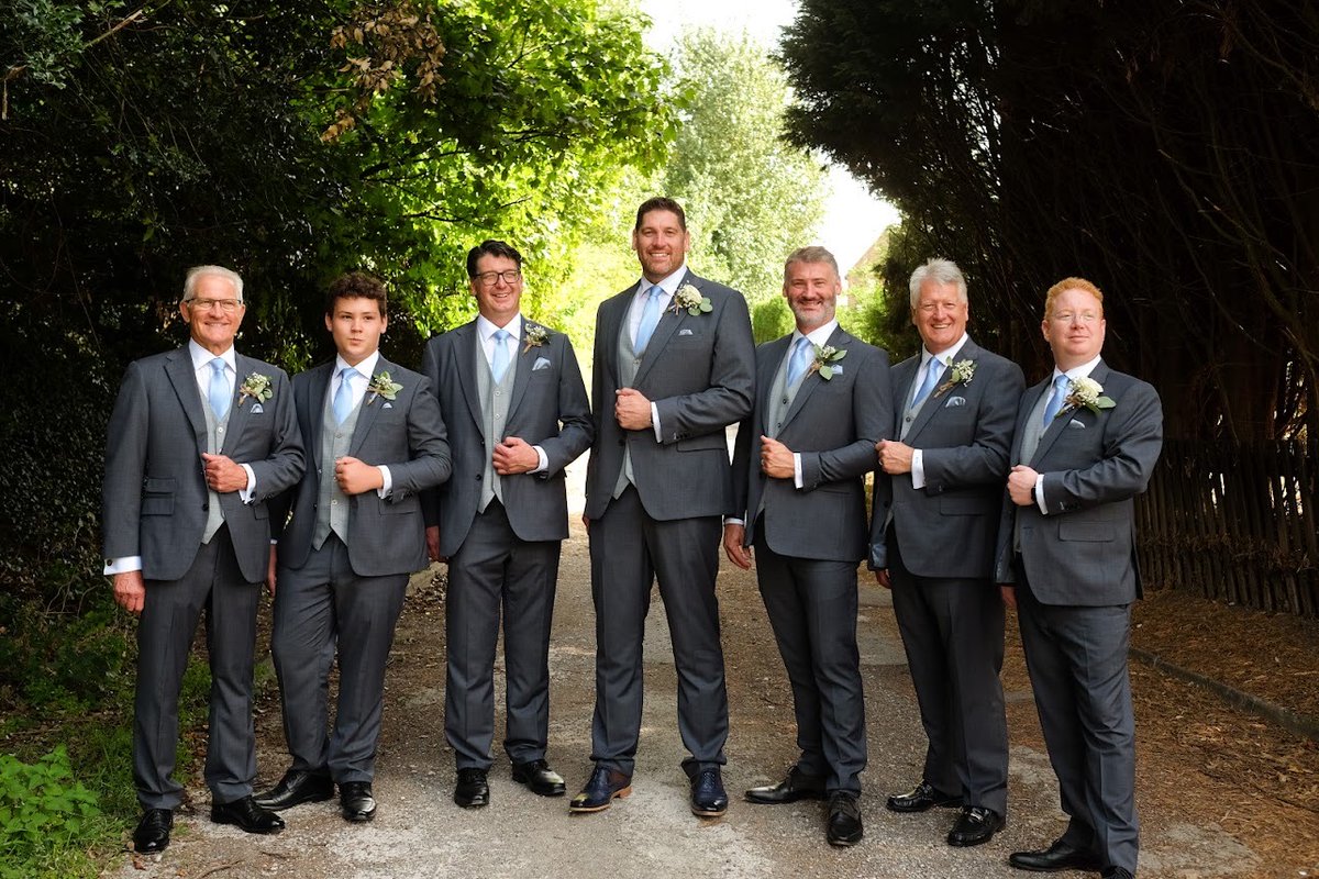 Harris & Howard Bespoke tweet media