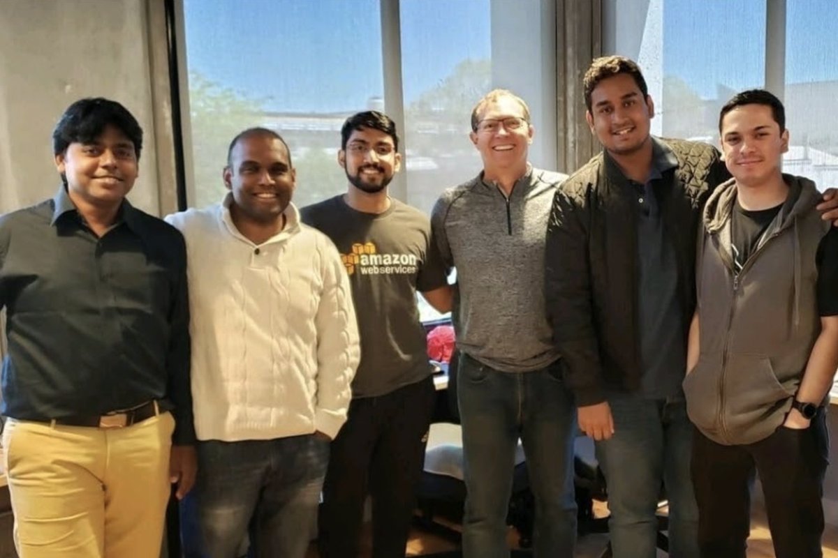 IterateAI's tweet image. @IterateAI  wants to keep our AI team in America.

US immigration wants them to move to Canada, Singapore, India, or Sri Lanka. Why?

They earned advanced degrees in AI (calculus, linear algebra, software dev) -- 3.96 and 4.0 GPAs five years ago -- from USA universities.

Please…