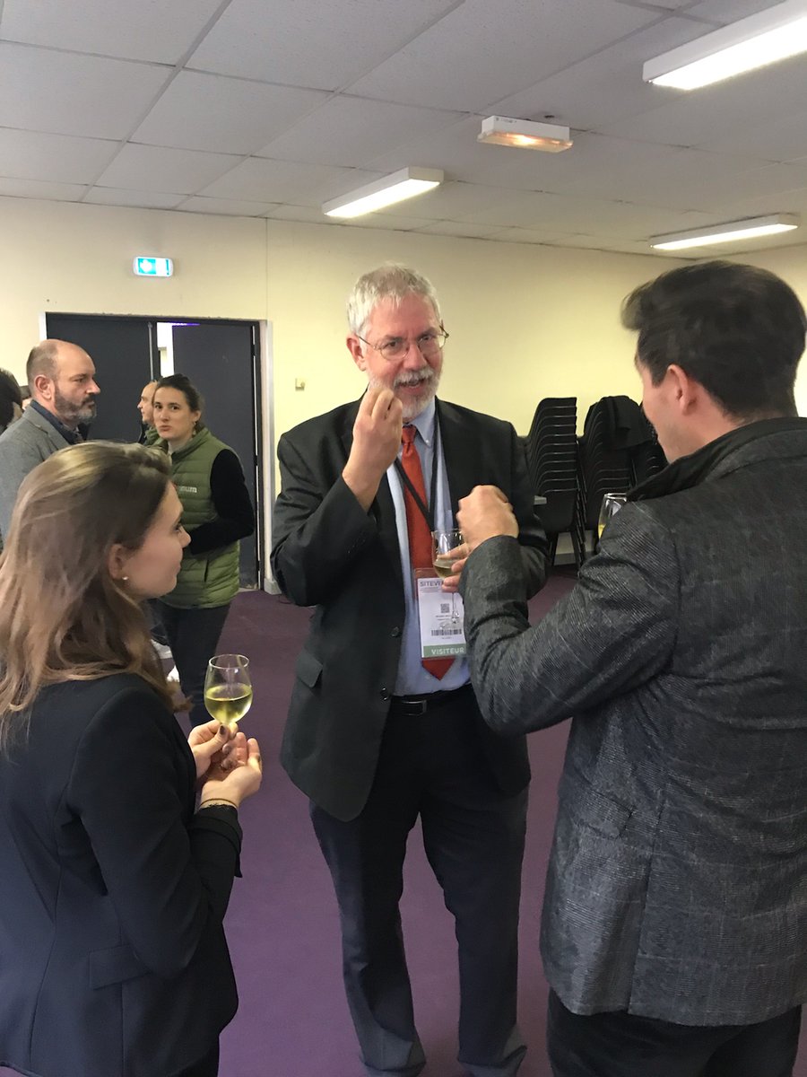 Programme Vinum (@programmevinum) on Twitter photo 🚨 Le porteur du #ProgrammeVINUM ! 💬 " Je suis très fier qu’UNIT porte le Programme Vinum et je remercie les membres du Consortium et tous les partenaires pour leur confiance. Avec ce projet, nous sommes au coeur de notre mission" 👤 Michael Matlosz, Président <a href="/FondationUNIT/">Fondation UNIT</a> 🚨 Le porteur du #ProgrammeVINUM ! 💬 " Je suis très fier qu’UNIT porte le Programme Vinum et je remercie les membres du Consortium et tous les partenaires pour leur confiance. Avec ce projet, nous sommes au coeur de notre mission" 👤 Michael Matlosz, Président <a href="/FondationUNIT/">Fondation UNIT</a>