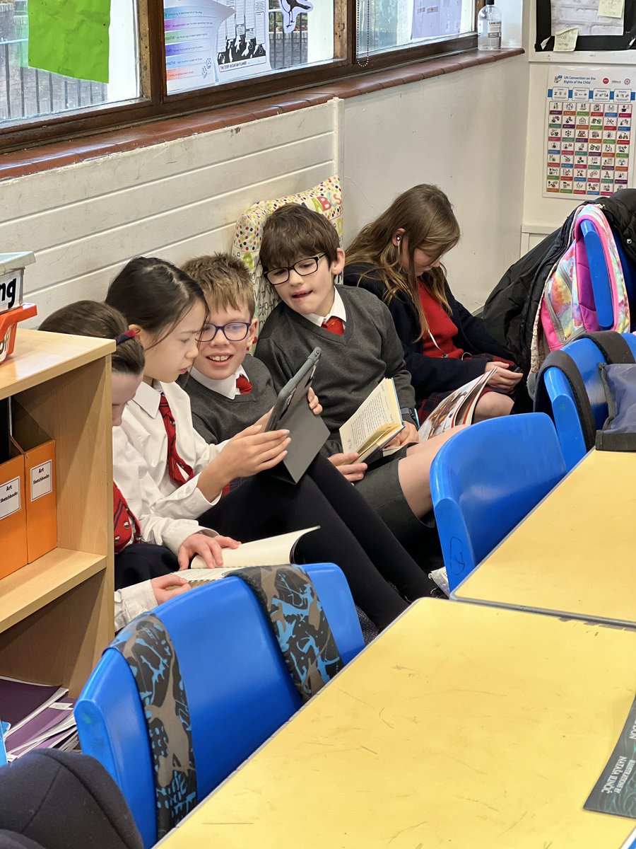 esm_edinburgh's tweet photo. Over 50 P5 students got engrossed in a Scottish story to be a part of the @KidLitScotland St Andrew's Day Reading Record. 🏴󠁧󠁢󠁳󠁣󠁴󠁿📚 

It was a great way to celebrate their love of reading - and to get cosy doing it! 

We look forward to finding out the final numbers! #KidLitScotland https://t.co/JwUofXifzG