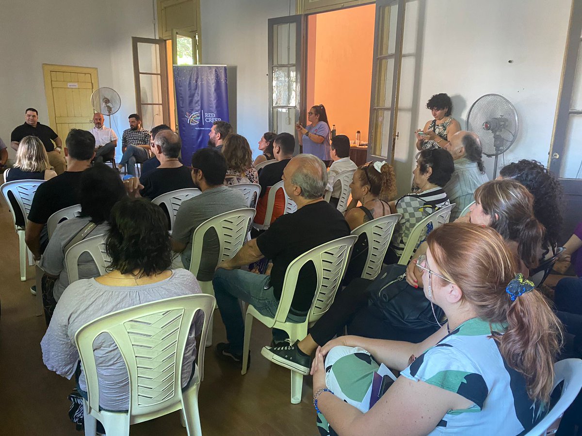SequeiraFloren's tweet photo. Este martes, la #RedCreer junto a #BienRestituido, @libera_annclm y @tercertiempoFun inauguramos espacios socioproductivos en #Rosario, Santa Fe, que permiten generar más y mejores oportunidades laborales para personas que pasaron por contextos de encierros y sus familias. https://t.co/YNjjGPPpQO