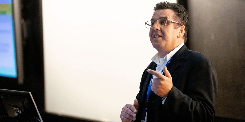 🎉Exciting news! Kramer Akli, our co-founder and LaserNetUS Management team member, has been elected as a Fellow of Optica in 2024. 🏆
His outstanding contributions to optics and photonics have earned this prestigious honor. 👏🔬 lasernetus.org/articles/view/…