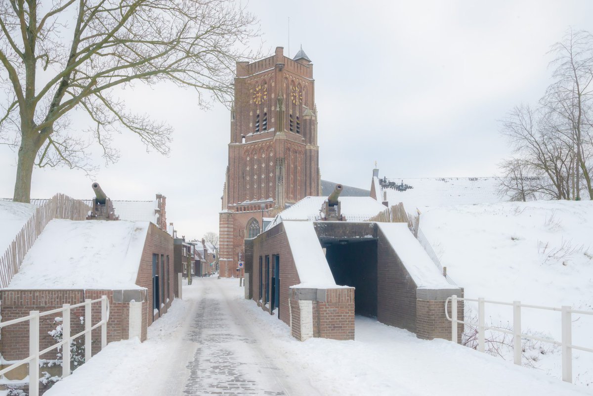 Winteractiviteiten in de Biesboschlinie! ❄️

Wandel je warm tijdens de winter door de Biesboschlinie 🚶‍♂️
of ontdek Winter Wonder Woudrichem! ✨ 🎄

Check alle activiteiten via onze Winterpagina: bit.ly/3xCQ1WQ

#Biesboschlinie #winter #winterwonderland #winteractiviteiten