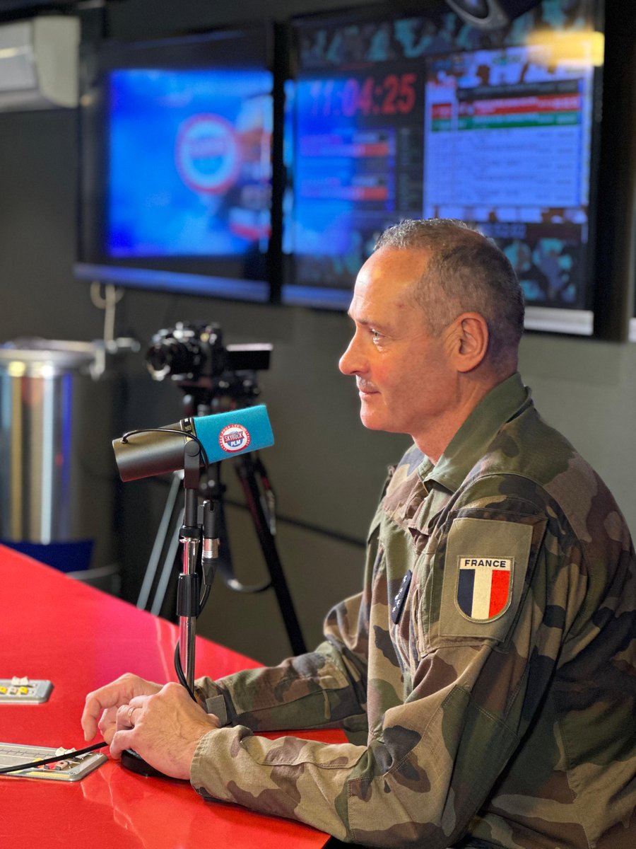 🎙️Merci à @Skyrock_PLM de m’avoir donné la parole pour expliquer à ses auditeurs nos engagements opérationnels et le mouvement vers l’avant de l’@armeedeterre #DeCombat. Elle s’adapte aux défis présents et aux missions futures #JOP24.