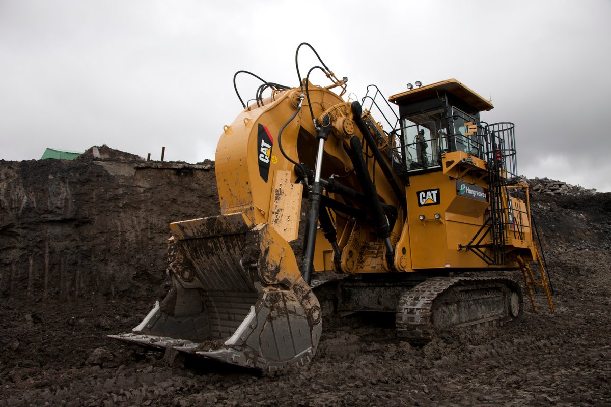 FinningNews's tweet photo. Today, we are heading back to 2012 when we are on site with @Hargreaves and their Cat® 6030 😲 Look at the size of it! 

#CaterpillarEquipment #TogetherForGenerations #Cat6030 #Finning https://t.co/ZlARvEvh0h