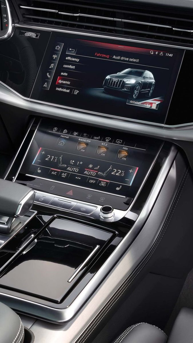 AudiKuwait's tweet photo. #AudiQ7
صمّمت للعائلة.
#Audi #Q7: Family certified.
#Kuwait #AudiKuwait #AudiMiddleEast #quattro https://t.co/qJZNAtcQwT
