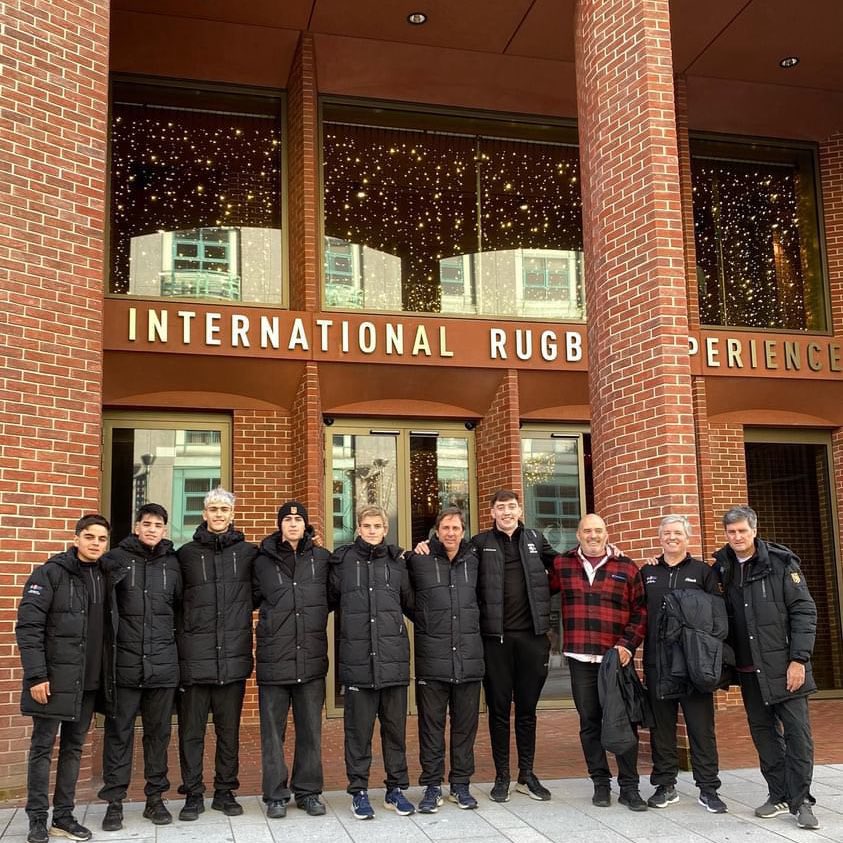 rugbytravelirl's tweet photo. #TEAMTOURS We are delighted to be bringing @ClubNewman around Bath, Limerick and Edinburgh on their British &amp; Irish Schools Rugby Tour 🏉 - Over 100 students &amp; staff from Argentina have been playing local clubs &amp; schools while catching a few sights along the way! #rtiontour https://t.co/jfwMLG3AQ3