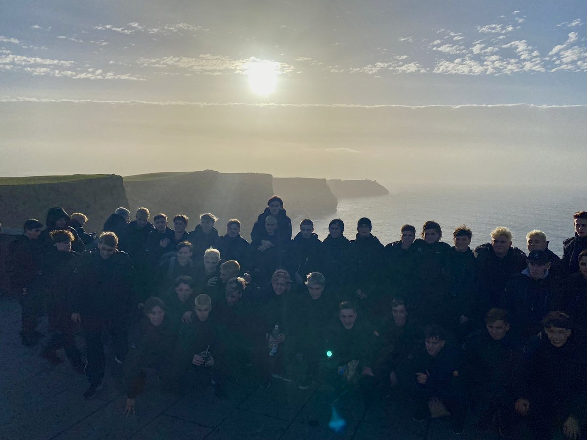 rugbytravelirl's tweet photo. #TEAMTOURS We are delighted to be bringing @ClubNewman around Bath, Limerick and Edinburgh on their British &amp; Irish Schools Rugby Tour 🏉 - Over 100 students &amp; staff from Argentina have been playing local clubs &amp; schools while catching a few sights along the way! #rtiontour https://t.co/jfwMLG3AQ3