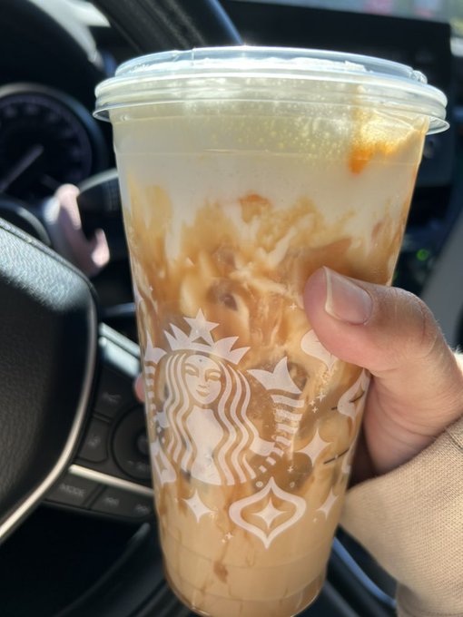 Thanks for my coffee Curlz! 💋 https://t.co/eqadctyM9a
