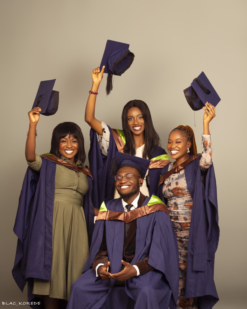 B.A (Hons) Communication and Language Arts, 2021/2022, University of Ibadan.

God did!🤎

#graduate
#universityofibadan
#trending
#convocation