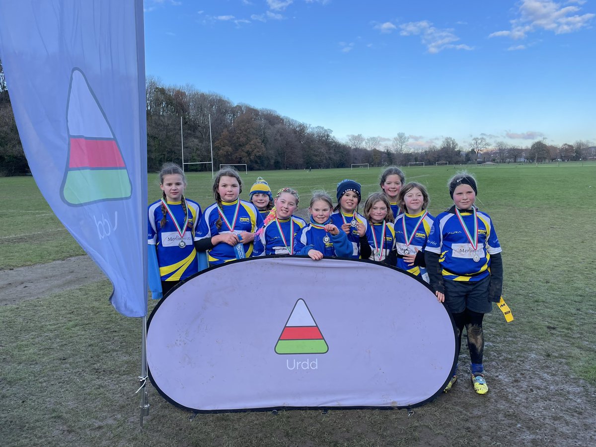 urddmg's tweet photo. Llongyfarchiadau i’r ddau dîm ar gyrraedd y ffeinal🤩🤩

Canlyniadau :
🥇@cefncribwrps 
🥈@DolauSchool 

Pob lwc i’r enillwyr yn Aberystwyth 💪 https://t.co/4FEak567uF