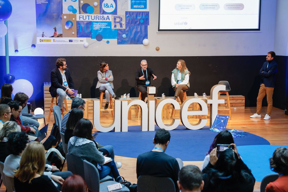JaviDominguez22's tweet photo. Hoy hemos compartido en #FUTURIA_UNICEF el proyecto de participación infantil y juvenil del @GobAragon #openkids https://t.co/tx5cFX4RVJ