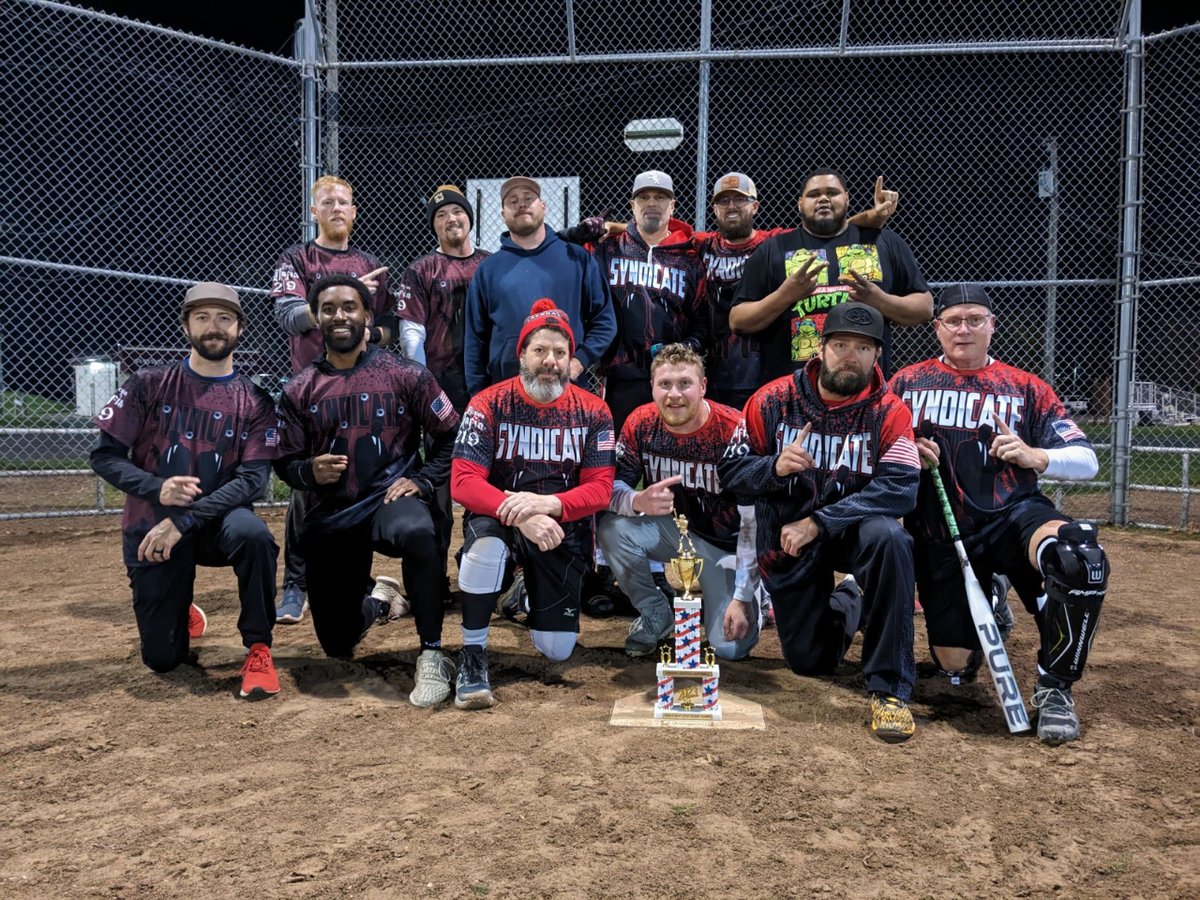 PureSportsTech's tweet photo. 🚨Reppin a Pure Bat- Check out our affiliate Perry Byers and his team, Syndicate. 🔥Coming in hot at the fall league championship 13-0! Between summer and fall league their record was 37-1🥎 Congrats guys! #slowpitch #pureis4thepeople #swingpure #softball #purefire https://t.co/6mmAtRkJi6