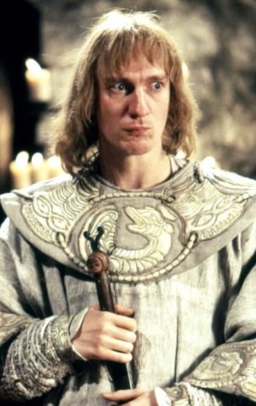 When I saw 'Dragonheart' in 1996, there was a lady in the movie theater wearing heavy perfume. To this day, when I smell that particular perfume I imagine David Thewlis with that ugly hair 🤣

#movies #MovieMemories #nostalgia #Dragonheart