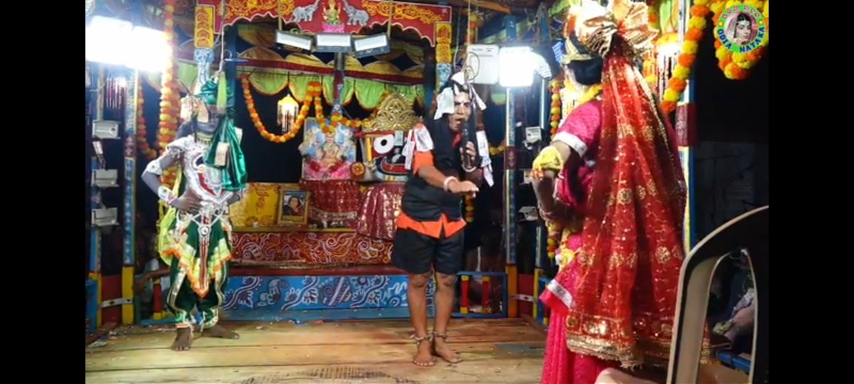 AjitKumarPani12's tweet photo. ଗଞ୍ଜାମ ଜିଲ୍ହା ରେ ସୁନାମ ଅର୍ଜନ କରିଥିବା ମହାନ ପୌରାଣିକ ନାଟକ ଲଷ୍ମୀ ପୁରାଣ ବା ଶ୍ରୀ ହୀନ ଆଜି ଶ୍ରୀ ମନ୍ଦିର #Gharegharelaxmi Contact-9778985285
ନିର୍ଦେଶକ -ଶ୍ରୀଯୁକ୍ତ ଦେବରାଜ ପାଣିଗ୍ରାହୀ 
#jayjagannath
@Naveen_Odisha
@OdiaCulture
@TaraTariniPith https://t.co/Nxg3qOPPos