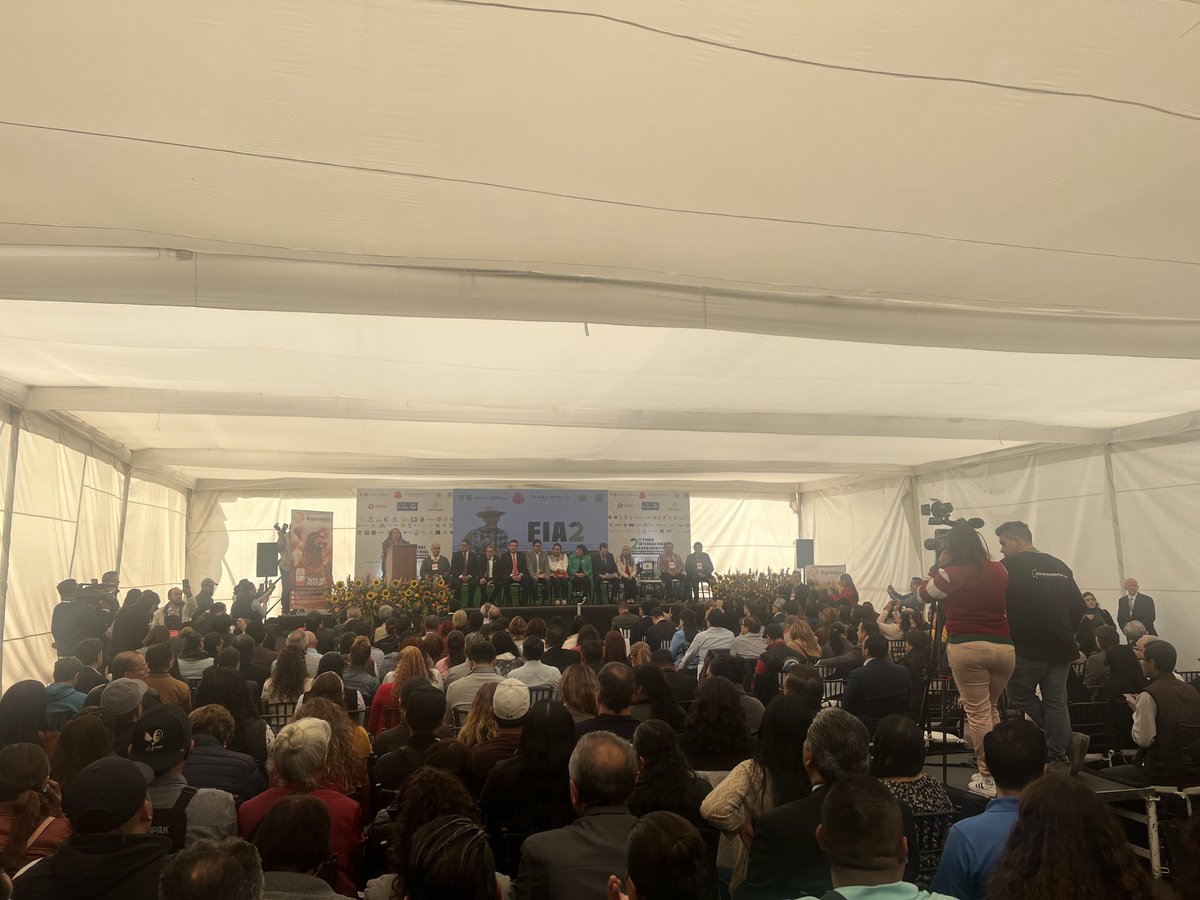 AgriPV10's tweet photo. Inauguración oficial del 2do Foro Internacional Agroindustrial. @CANACINTRAMex @SedecoCDMX #AgroWatts https://t.co/1iuwfInfRK