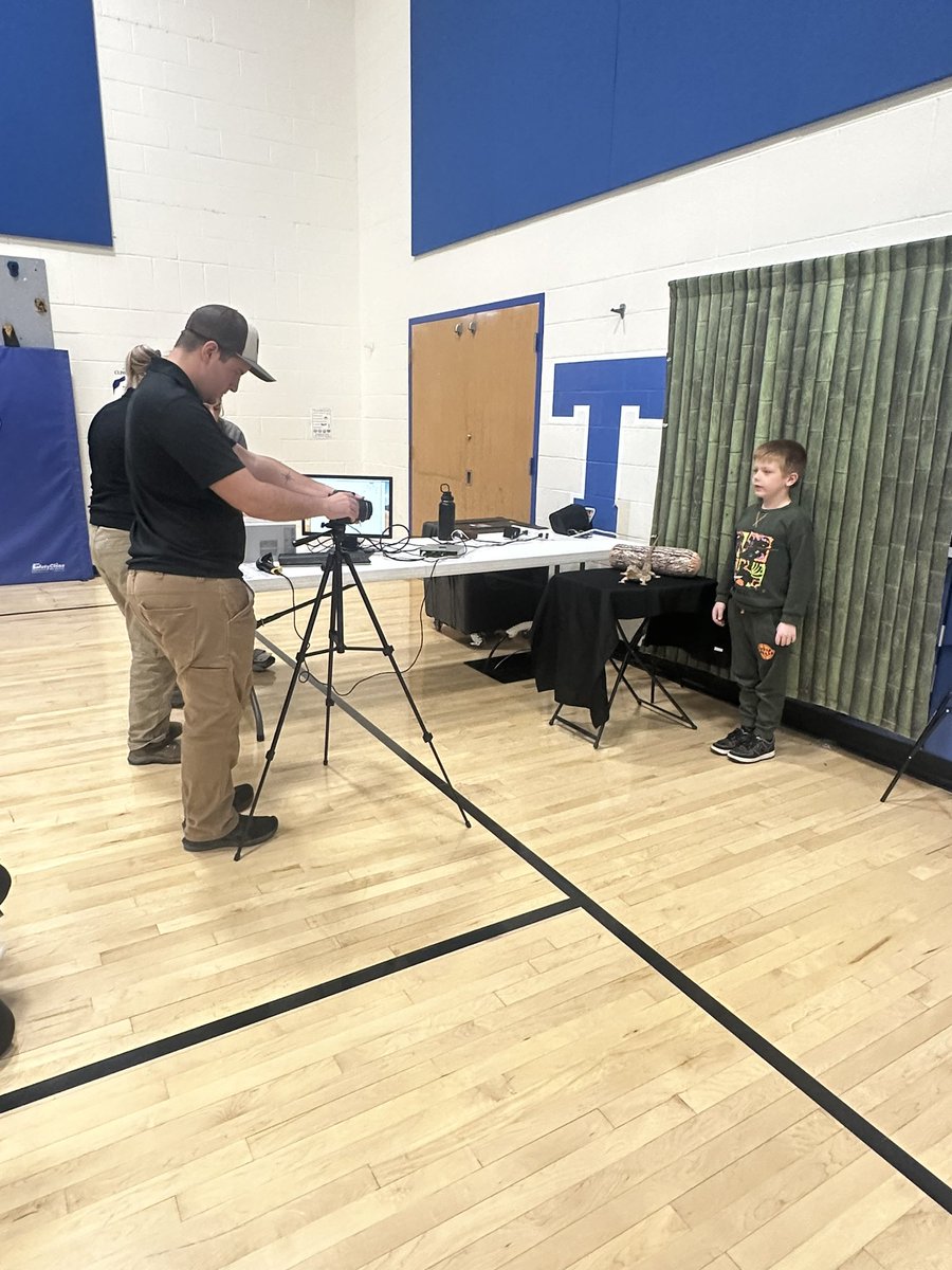 TWS_PBIS's tweet photo. Students that were a part of the HIT 10 groups during the first nine weeks, got a picture with a breaded dragon! @west_elem 📸🐾 https://t.co/GJPHb9X0AD