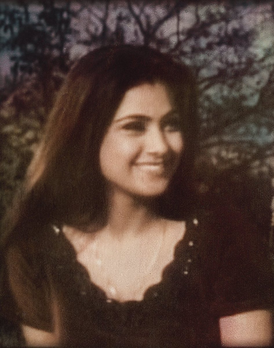 SimranBaggaFan's tweet photo. #Simran
@SimranbaggaOffc #KollywoodQueen #TamilCinema #Tamilactress #Tollywood #TeluguCinema #NaturalBeauty #90sLove #90sFavorite #fanart https://t.co/TYjYbYgXac