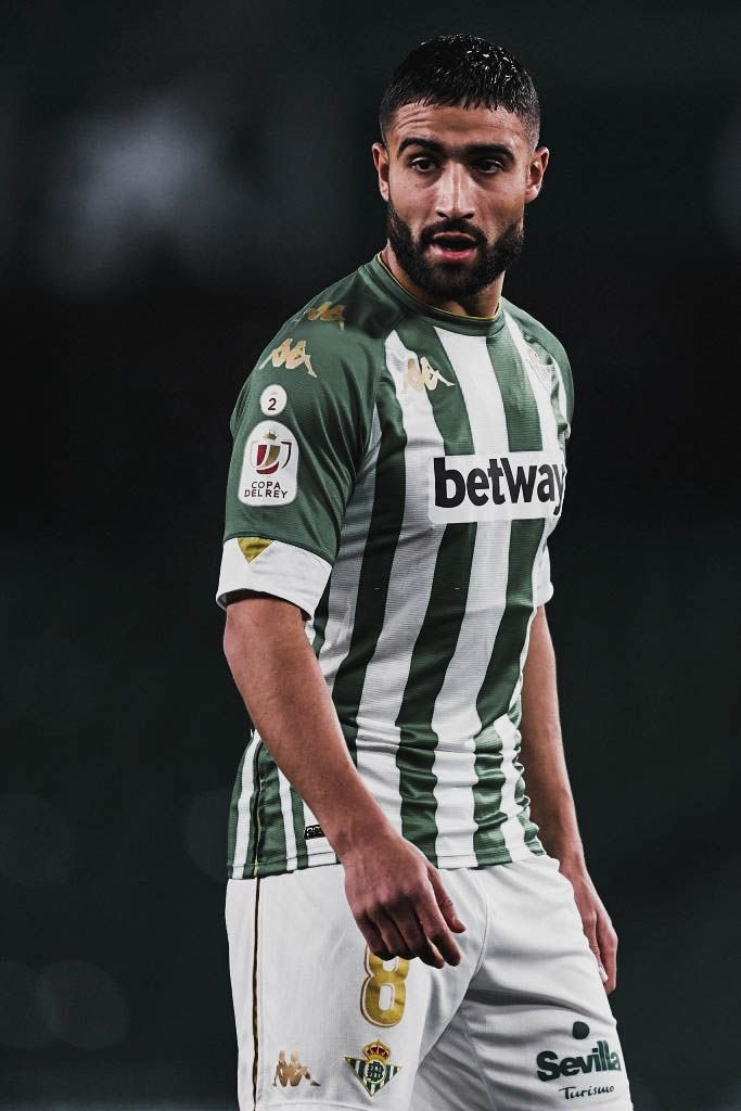 RealBeticos's tweet photo. Si Nabil Fekir marca GOL hoy, sortearé su camiseta entre todos aquellos que den RT a este tweet y me sigan. https://t.co/Jkn0sbxmoQ
