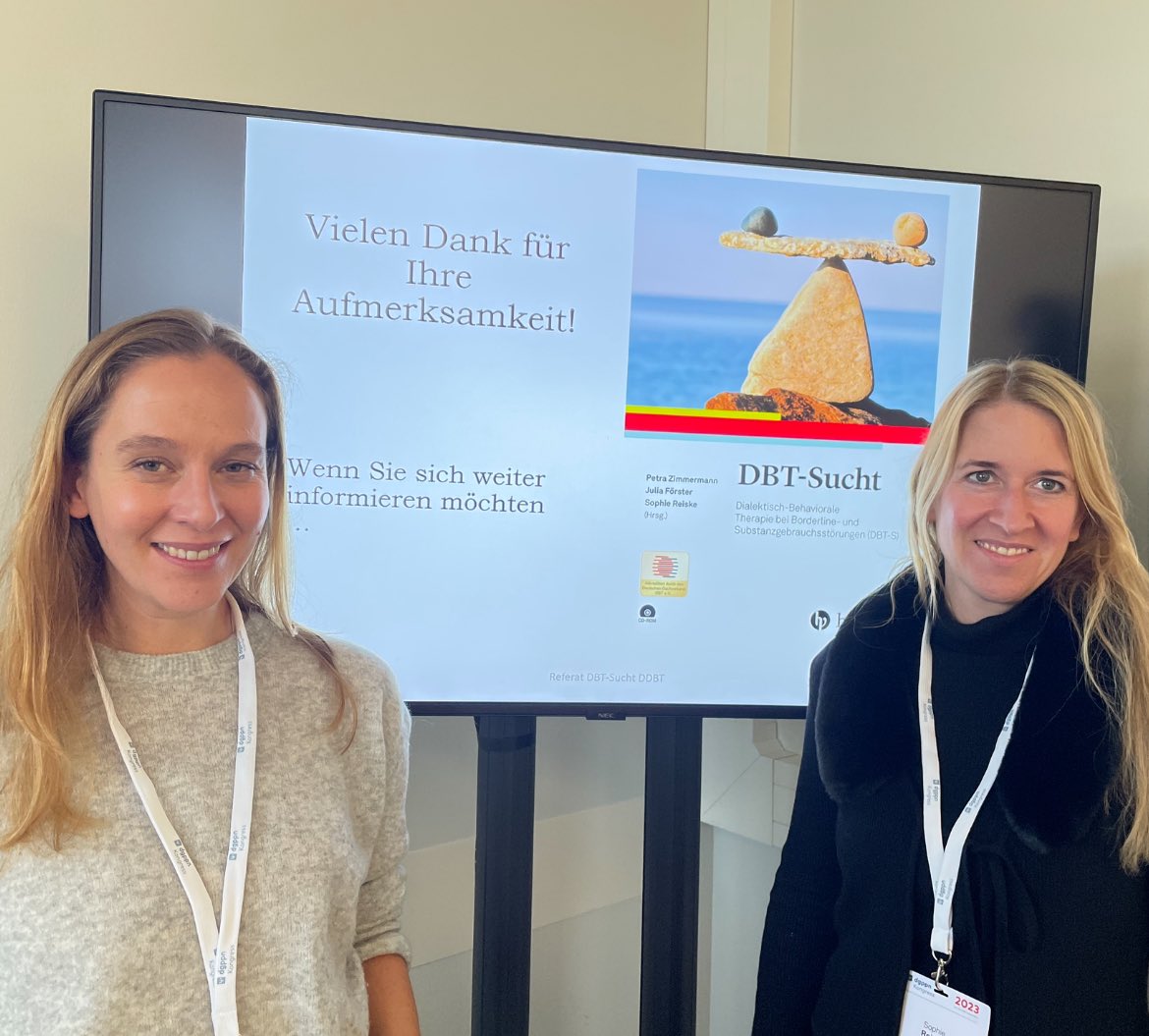 Wir hatten die Gelegenheit, im Rahmen #DGPPN den Workshop zur DBT-Sucht anzubieten. Die engagierte Teilnahme und die fruchtbaren Diskussionen waren äußerst bereichernd. Mein besonderer Dank geht auch an meine geschätzte Kollegin Julia Förster für die angenehme Zusammenarbeit.