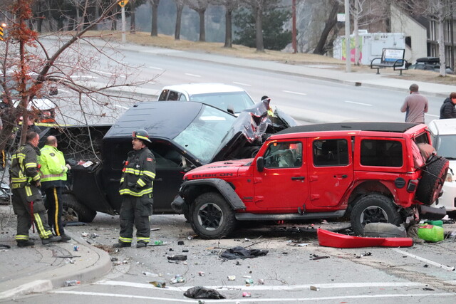 CastanetKam's tweet photo. TRU men's volleyball player killed in major multi-vehicle collision near campus https://t.co/DDBJGe0ON1 https://t.co/XWAH3mvgPc