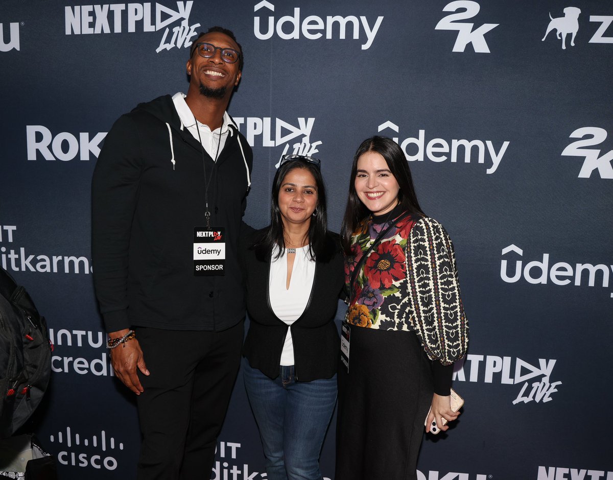 Nextplay_LIVE's tweet photo. Nextplay LIVE In Living Color guests included Nextplay LIVE Connect Community members, event sponsor partners, event experience partners, executive leaders from tech, sports, entertainment, Olympic gold medalists now tech founders/leaders, celebrity host &amp; more! https://t.co/3dZMQ9MfSL