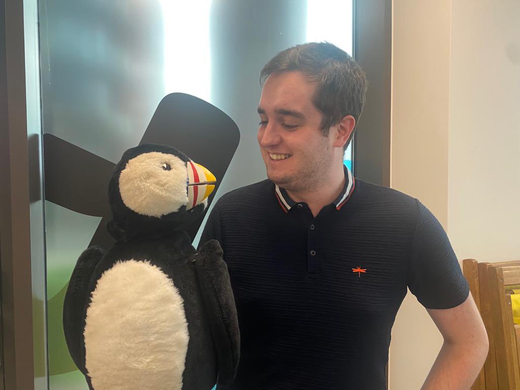 Delighted to say that I’ll be the new Digital Editor for ITV News in the Channel Islands.

@ImAlexWatson leaves big shoes to fill but it’s an exciting time to be leading online and I can’t wait to get started with the great team <a href="/ITVChannelTV/">ITV Channel News</a>

Isn’t that right, <a href="/OscarPuffin/">Oscar Puffin</a>? 🐧