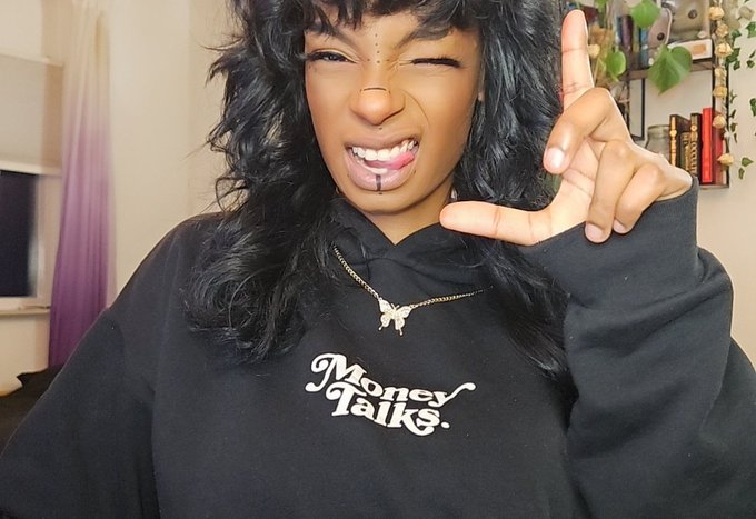 I need a little loser that is going to abuse his bank account for me tonight. I'm running some errands<a href="/tag/ebonygoddess"class="tags"><span>#ebonygoddess</span></a><a href="/tag/paypig"class="tags"><span>#paypig</span></a><a href="/tag/humanatm"class="tags"><span>#humanatm</span></a><a href="/tag/humanwallet"class="tags"><span>#humanwallet</span></a><a href="/tag/finsub"class="tags"><span>#finsub</span></a>