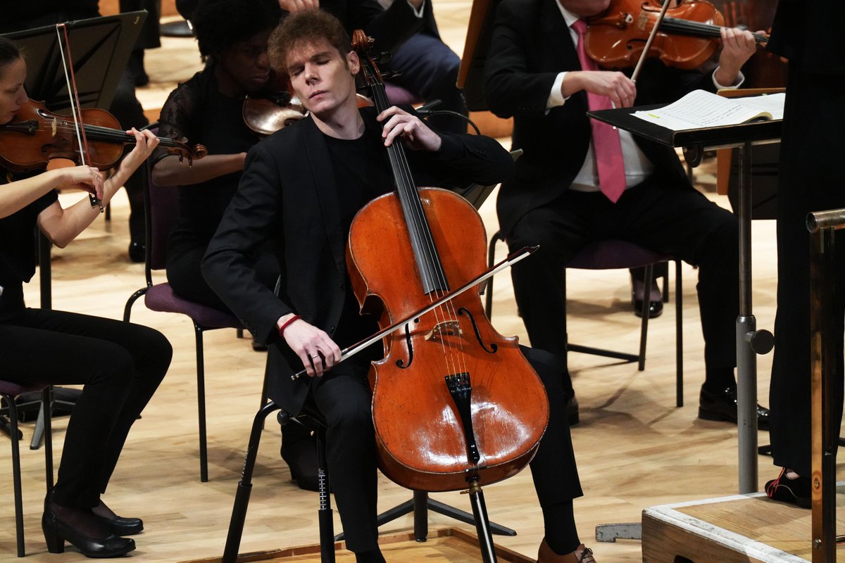 The Hallé tweet media