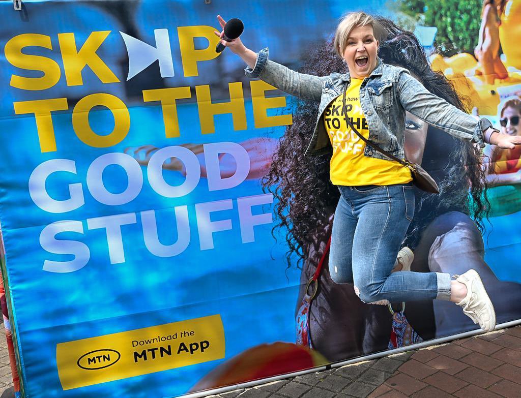 Vuyiswa_ND's tweet photo. Just imagine if @MTNza could bring this joy to your area! The thrill of winning prizes, the community coming together—MTN's summer activation is like a pre-Christmas celebration, making it the perfect way to wrap up the year. #MTNSummer #MTNGoodStuff https://t.co/sCyaMkXhTB