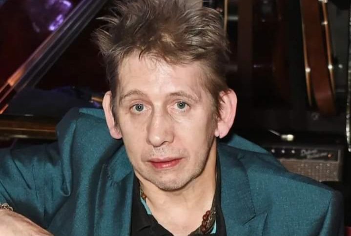 richardblade's tweet photo. Sadly we lost another 80's legend. Though he and his band were never huge in the US, in the UK, Shane MacGowan and The Pogues were beloved. Shane, 65, died today of encephalitis. I'll play his classic "Fairytale of New York" in the first hour of my show today on SiriusXM 1st Wave https://t.co/KKDJzMkhaN
