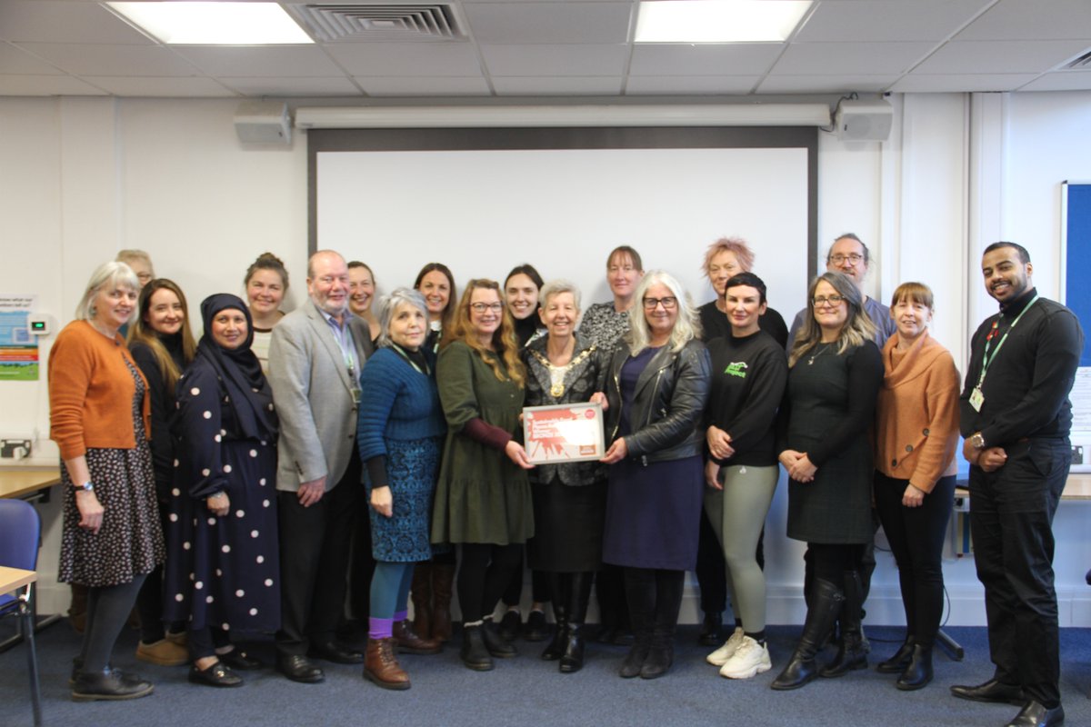 Today we came together to celebrate the borough achieving the Sustainable Food Places Bronze award.  @FoodPlacesUK The work of so many individuals and organisations contributed to this achievement. it is something we should all be really proud of.