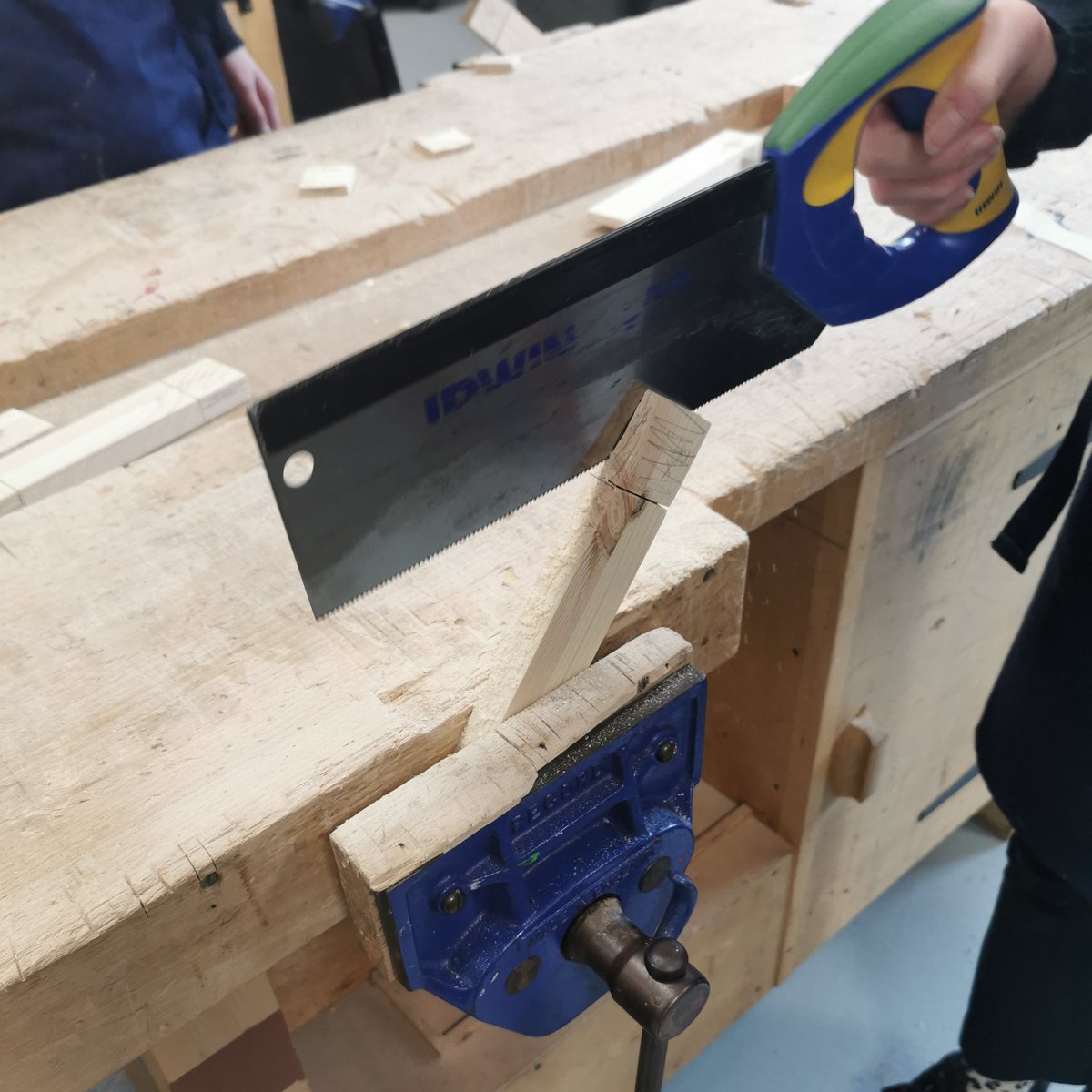 SMacGregor2's tweet photo. Impressed with my S1 class' effort cutting their corner halving joints for their frame. Pupils were learning to cut using the diagonal method to remove waste wood. https://t.co/VAxsZ1kSKO