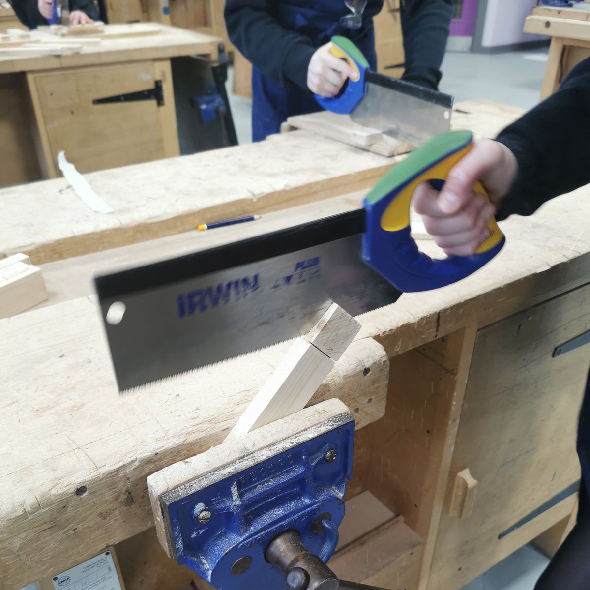 SMacGregor2's tweet photo. Impressed with my S1 class' effort cutting their corner halving joints for their frame. Pupils were learning to cut using the diagonal method to remove waste wood. https://t.co/VAxsZ1kSKO