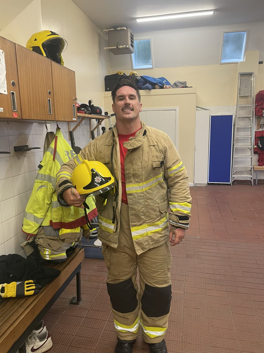 JonnyMoorhouse1's tweet photo. My dream has officially come true. Iโve joined @lancashirefrs as an On Call Firefighter working alongside my current role ๐๐จ
#firefighter #firefighters #lfrs #fireman https://t.co/iciWxN9Tcg