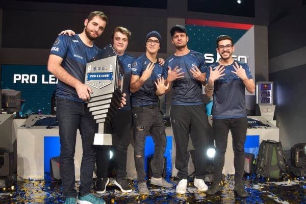 Ricardo Prass (@boltz) on Twitter photo 