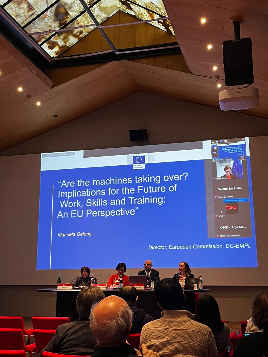 @ManuelaGeleng (@EU_Commission ) talked about the implications for the future of work, skills and training according the EU perspective