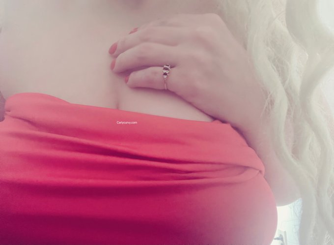 Enjoy my sexy dirty talk? 😉 New weekend special video now up on my ph page! https://t.co/qDOpWRsPFY