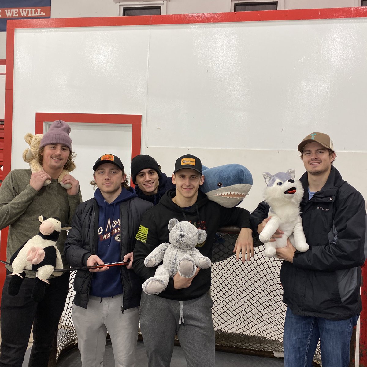 Get your teddy bears ready for our annual Teddy Bear Toss this Saturday!🧸

Please consider bringing new or gently used stuffed animals to Saturday’s game!🏒

The teddy bears will be distributed to children in the Winona area through the Toys for Kids program!⛄️

#MakeanImpact