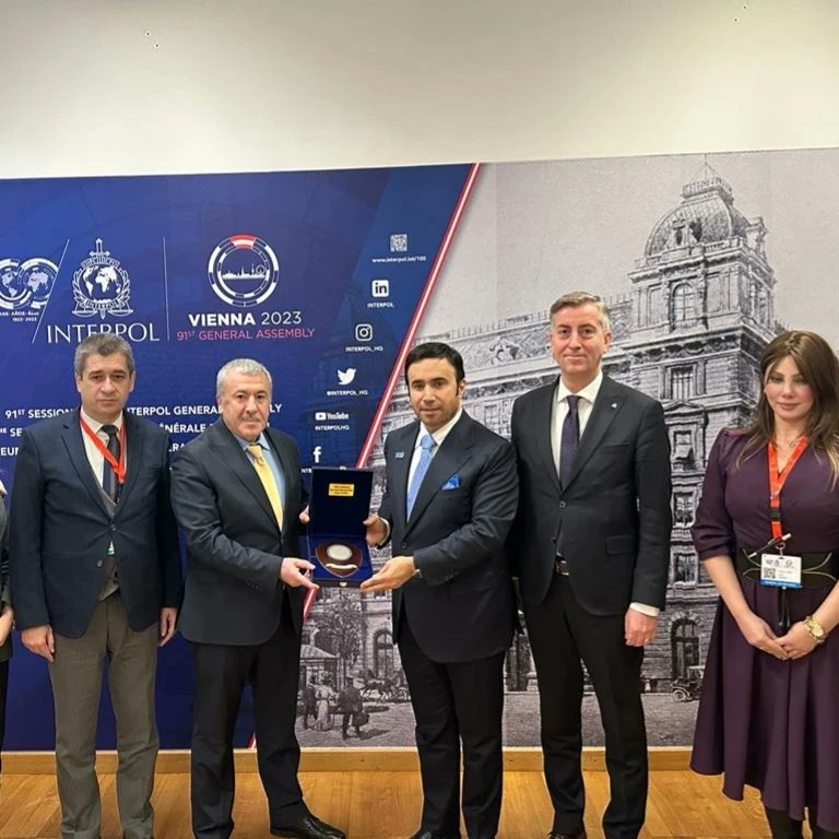 interpoldaire's tweet photo. INTERPOL Başkanı Ahmed Naser Al-Raisi ile yapılan görüşmede kurucu üyelerinden biri olarak 100. Yılını kutladığımız İnterpol ile ilişkilerimize verdiğimiz önem vurgulanmıştır.
#vienna #interpolga #interpol100 #interpol #interpol_hq https://t.co/DfpGbHRKFr
