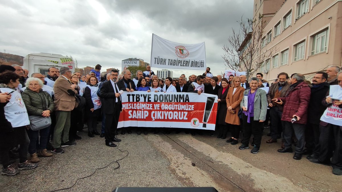 Cemile Özdemir tweet media
