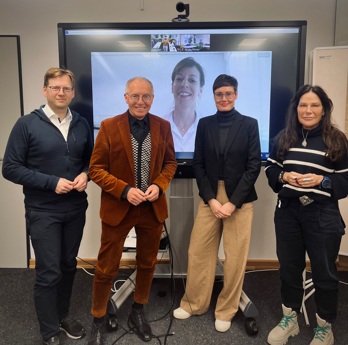 Sandra Plümer tweet media