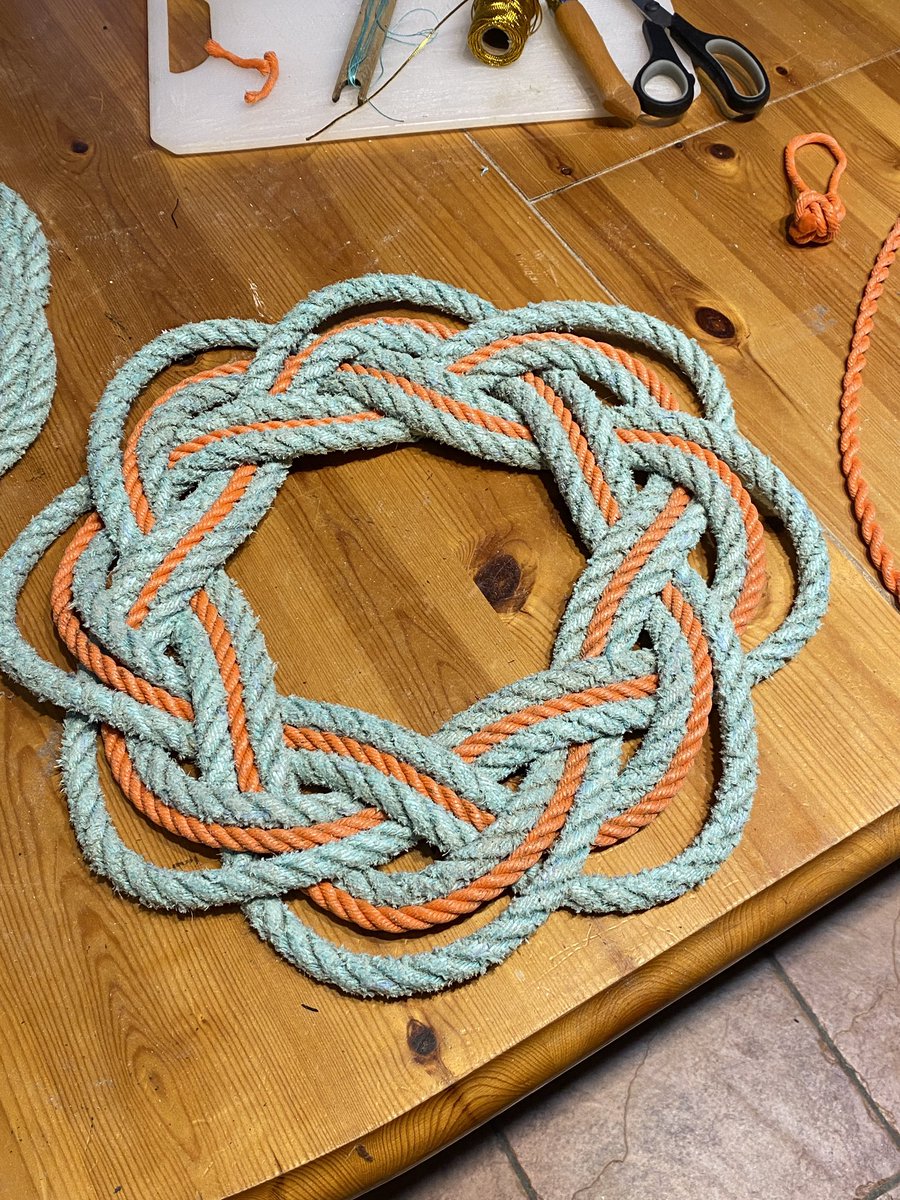 CornishSpliced's tweet photo. We think Decembers #ChrismasTreasureHunt winner may like one of our Wreaths?
Been busy making some new designs.
Thanks to @Dave_Dixon1 we have some orange and yellow ghost gear to work with.
Yellow or Orange Dave?
Just lights to fairy π§ββοΈ add
#RePURPOSEDinCORNWALL https://t.co/ii5mnZz1FP