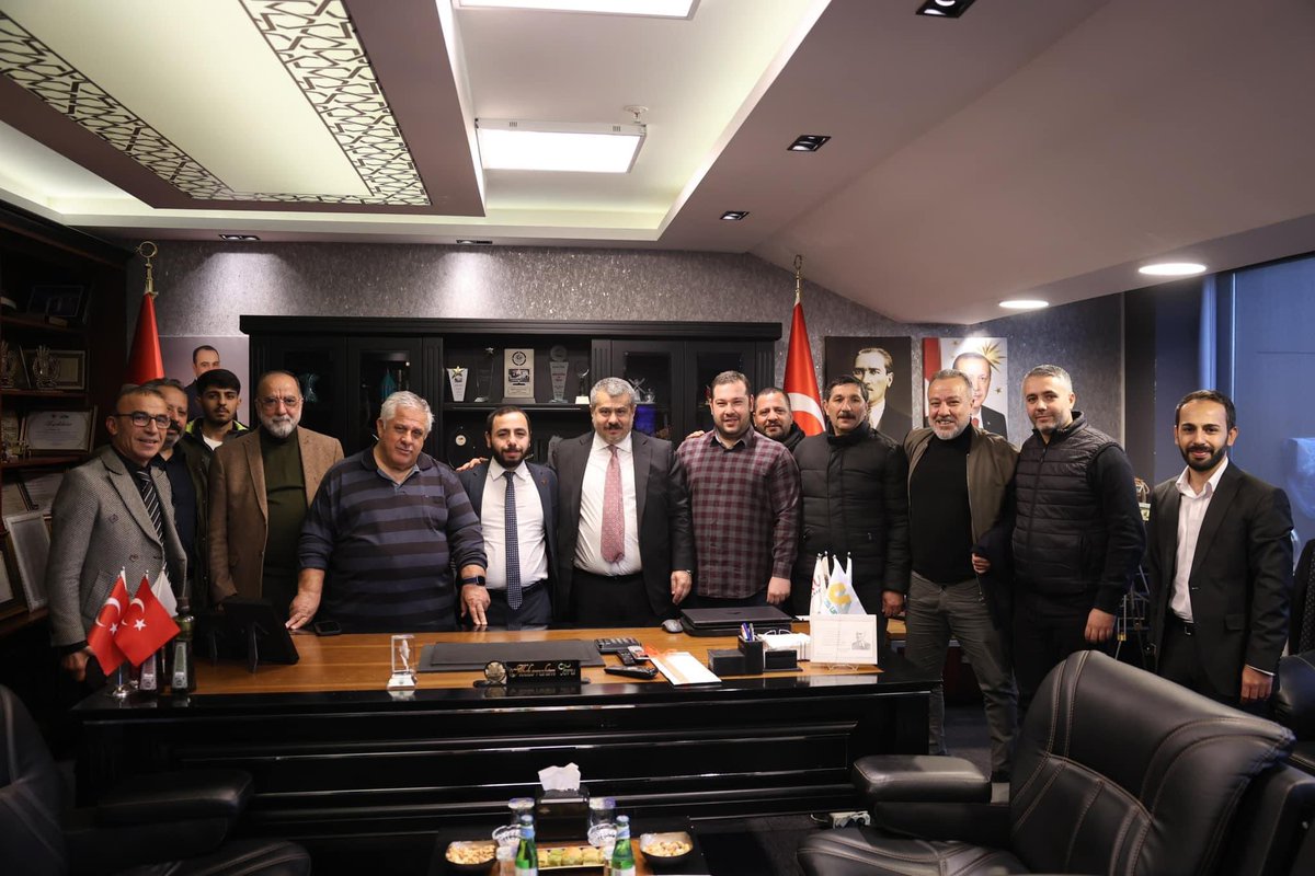 abdurrahimtoru's tweet photo. Değerli abim iş adamı sayın Fatih Bucak bey , yazar Osman Güzelgöz bey ve duayen gazeteci Sedat Atilla abi bizleri ziyaret ettiler , ziyaretlerinden dolayı kendilerine teşekkür ediyorum
@OsmanGuzelgoz_ @nedimatilla https://t.co/L96BlxH0KC