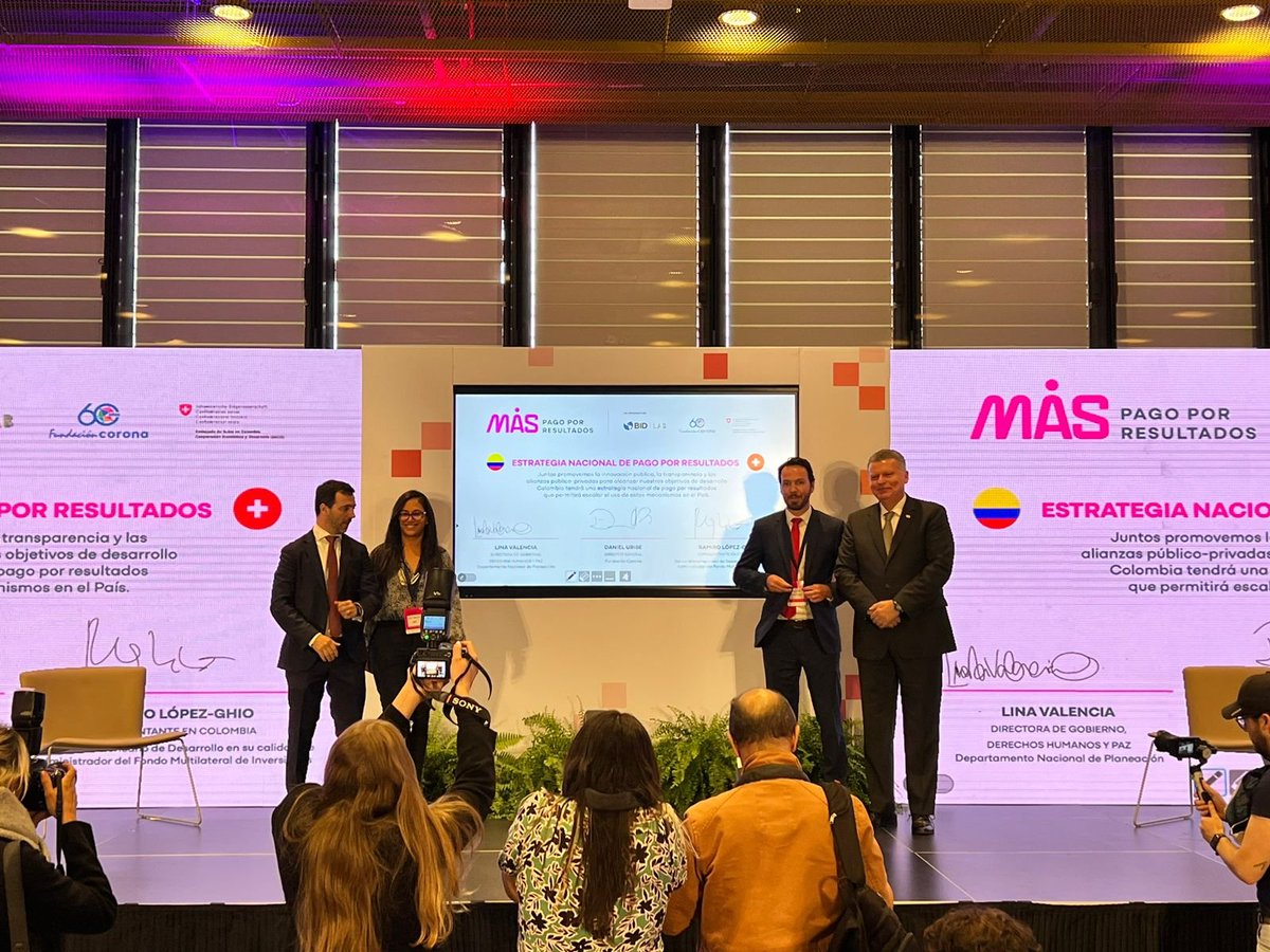Embajada de Suiza en Colombia tweet media