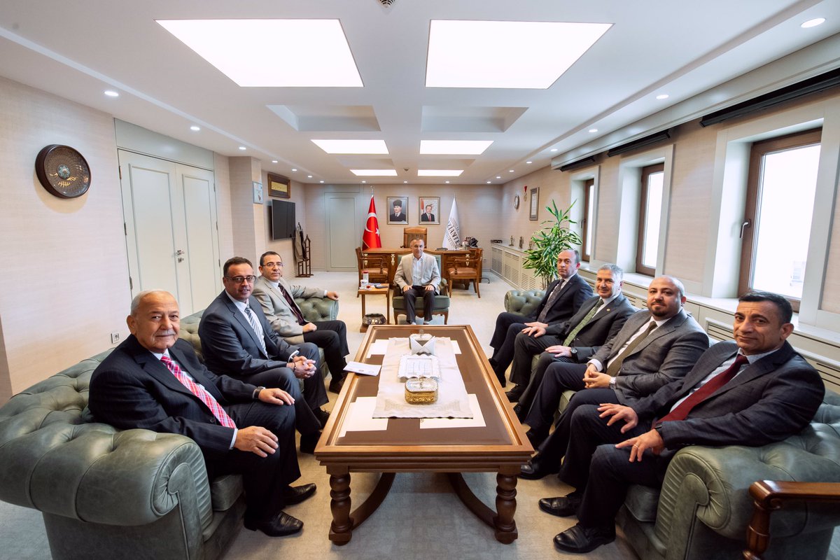 Gaziantep Kilis Yardımlaşma ve Dayanışma Derneği Başkanı Dr. Kazım Bilecen ve Yönetim Kurulu Üyeleri, Valimiz Kemal Çeber’i ziyaret etti.

<a href="/kemalcebervali/">Kemal Çeber</a>